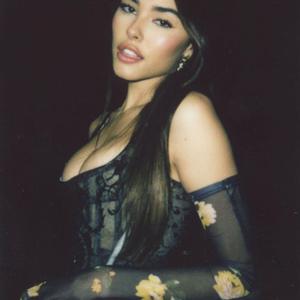 Picture for song 'Future Type Beat - sTAR gIRL' by artist 'what is luv'