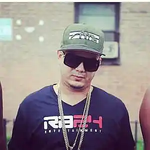 Picture for song 'FUEGO CON ESTOS RENDIDORES' by artist 'Carlito Tenflow'