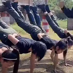 Picture for song 'Cliff Burton' by artist 'Chico's Prizon 2001'