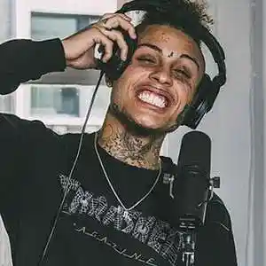 Picture for song '*FREE* Lil SKies x Lil Mosey x Lil Yachty type bea' by artist 'Sm1l3'