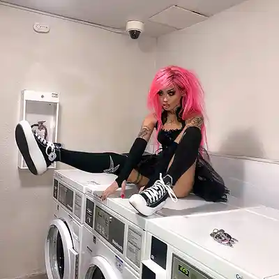 Picture for song 'Splurge Type Beat ''I want this shit.''' by artist 'justxroll'