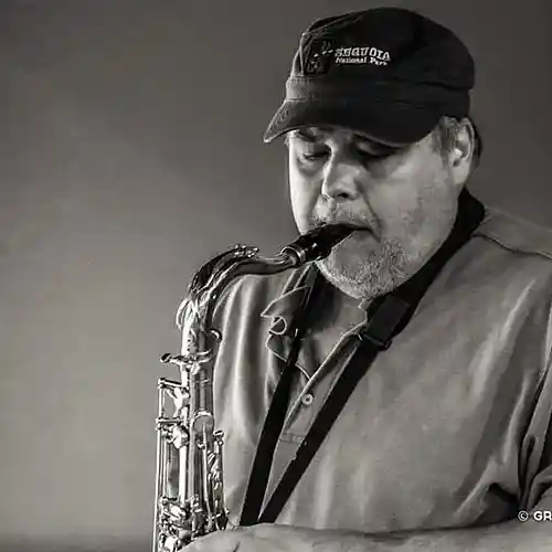 Picture for song 'Paul Curtiz & Kevin Giles- Confined with u' by artist 'Kevin Giles'