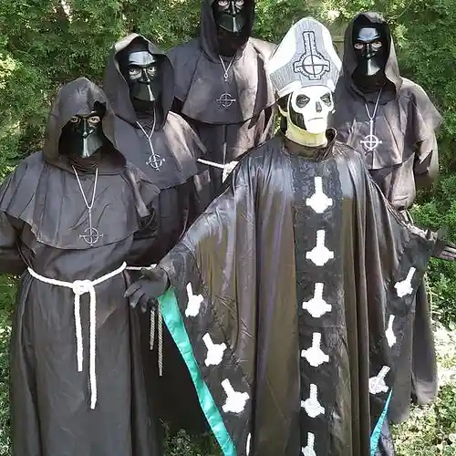 Picture for song 'Spooky Pope - Live 2019' by artist 'SPOOKY POPE THE BOOGEY BAND'