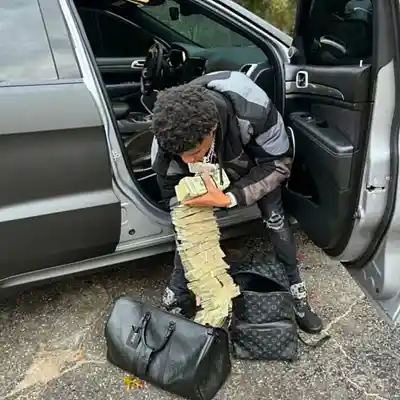 Picture for song 'Knocking (Buy 1 get 4 FREE)' by artist 'Daanmakesbeats'