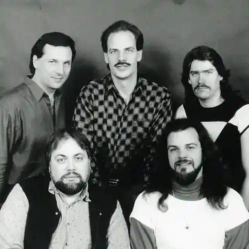 Picture for song 'long distance runaround - roundabout (live)' by artist 'AVALON USA'