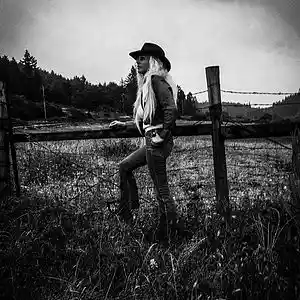 Picture for song 'nobody to blame' by artist 'Amberlynn Browning'