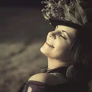 Picture for song 'Smile (feat. Clare Steffen/Uke)' by artist 'Round The Globe'