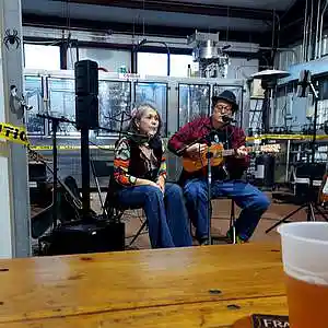 Picture for song '1022 Taproom Jam: Chris & Maggie Baker' by artist 'paul gorman and the hypnotist collectors'