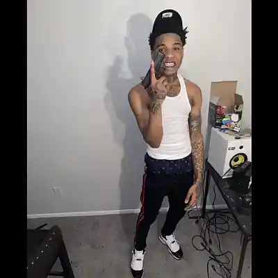 Picture for song '"Get Silly" - BUY 2 GET 1 FREEE' by artist 'prodleavz'