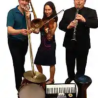 Picture for song 'A Freylekhs Far Ale' by artist 'Sweet Music'
