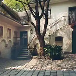 Picture for song 'Un bal beethovénien 4' by artist 'Christian Faivre'