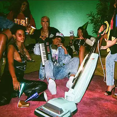 Picture for song 'Last Comet - Tory Lanez 80s Type Beat (+4 FREE!)' by artist 'VESCAPE'