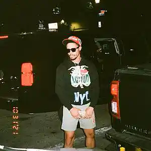 Picture for song 'PUSHIN (Veeze x LUCKI Type)' by artist 'demzao'