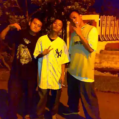 Picture for song 'introgative feat gietha - introgative dun't stop' by artist 'introgative'