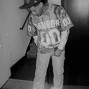 Picture for song 'Veeze x Lil Yachty x DetroitType Beat - "Distancin' by artist 'canice.music'