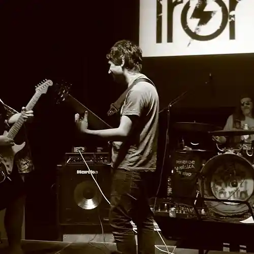 Picture for song '01 - Capitan Troner - LA FEA' by artist 'Capitan Troner'