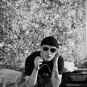 Picture for song 'Yeat Type Beat x Kankan "bizzy"' by artist 'BASS TO MIDI'