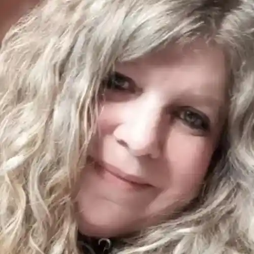 Picture for song 'Do You Feel the Way I Feel' by artist 'Lisa Johnson and Allen Johnson'