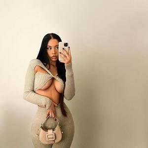Picture for song 'Anybody (Buy 1 Get 4 FREE)' by artist 'BenzMuzik'