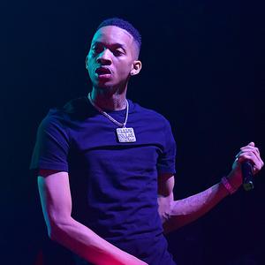 Picture for song 'BOTTOM - Stunna 4 Vegas type beat - Piano Trap' by artist 'iambrackbeats'