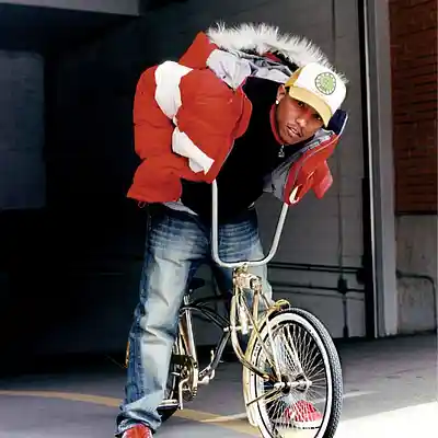 Picture for song ''Golden' - 2000s Pop x Pharrell Williams Type Beat' by artist 'Smooth PDC'