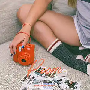 Picture for song '«Room» (Calm Lo-Fi Hip-Hop Type Beat)' by artist 'CRYWAVE.'