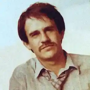 Picture for song 'Old Photo' by artist 'Vladimir Verpakhovski'