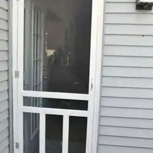 Picture for song 'Screen Doors' by artist 'Chris Baker'