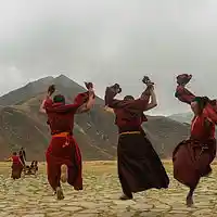 Picture for song 'Swinging Monks' by artist 'Musan Dera'