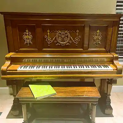 Picture for song '1930s Piano Styling - 'Guilty'' by artist 'Pianist Tony William'