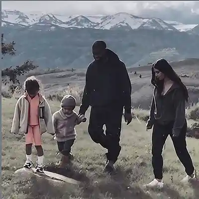 Picture for song 'KANYE WEST X ANT CLEMONS TYPE BEAT 2024 - LOVE' by artist 'R.Beatz'