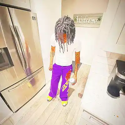 Picture for song 'cytrux' by artist 'juunaj'