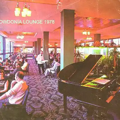 Picture for song 'Snowdonia Lounge 1979 - Sleeping Beauty Waltz' by artist 'Pontins Prestatyn Sands 1979'