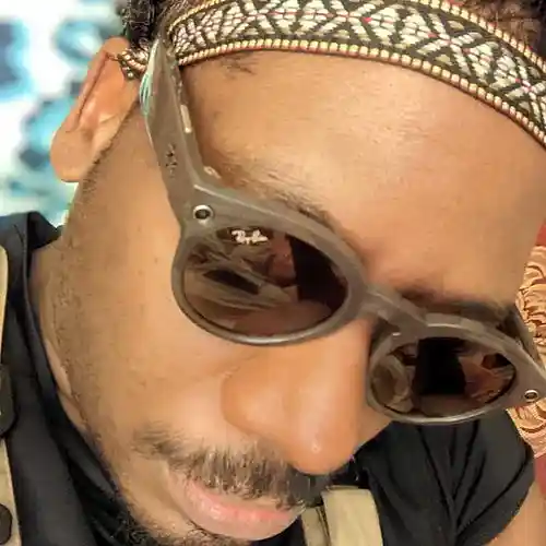 Picture for song 'heat' by artist 'XxxTommyTurnerxxx'