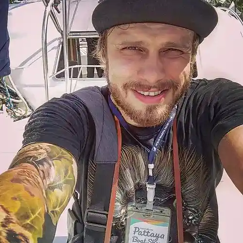 Picture for song 'SHTAz9n - Ghetto Guitar' by artist 'silentStanis'