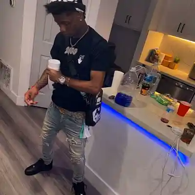 Picture for song 'Rio Da Yung OG x BabyfxceE Type Beat - Amiri Jeans' by artist '8xbeatz'