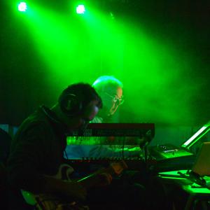 Picture for song 'Sides' by artist 'Garth Jones'