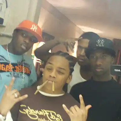 Picture for song 'runnin' by artist 'Gooney Tunez Ent(GTE)'