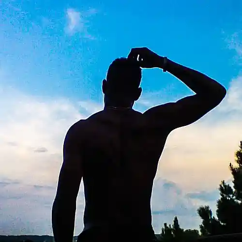 Picture for song 'Streets' by artist 'Aes the producer'