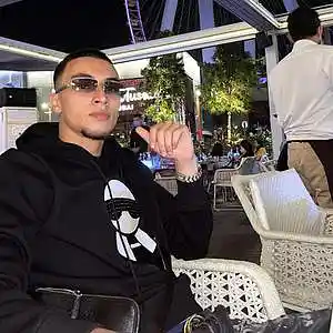 Picture for song '"Level Up" Prod. MoneyMitch' by artist 'MoneyMitchell'