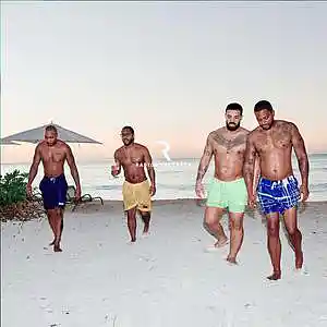 Picture for song 'Greece' by artist 'radionthetrack'