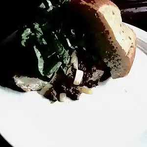 Picture for song 'She Loves Me NOT' by artist 'Beat Masta Cheese'