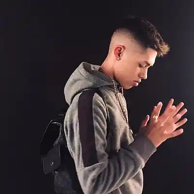 Picture for song '"ALGO MAS" Cris Mj x Luar la l Type Beat' by artist 'Suak La Magia'
