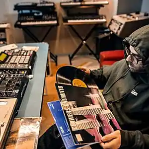 Picture for song 'Eyes ' (Prod by ICMills)' by artist 'ICMills Beats'