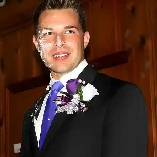 Picture for song 'Goldeneye' by artist 'Ghost Digital'