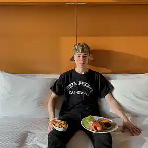 Picture for song 'white dragon' by artist 'prod. enzo'