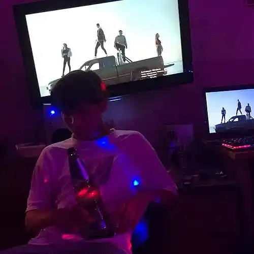 Picture for song 'Saint' by artist 'Reddie Pen'