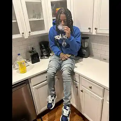 Picture for song '"Still Sippin" - BUY 2 GET 1 FREE' by artist 'prodleavz'