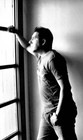 Picture for song 'No es igual_Live' by artist 'Victor Rey'