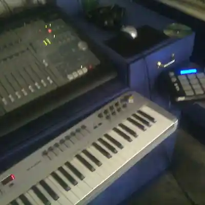 Picture for song 'all day' by artist 'etonie'